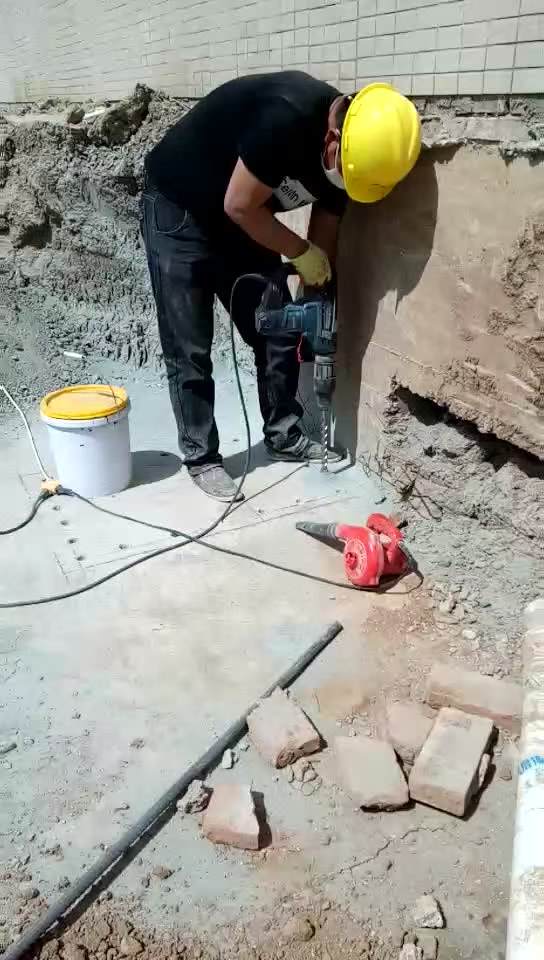 鄂尔多斯新旧混凝土植筋连接加固